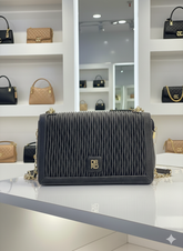 DR/RD BLACK QUILTED FLAP BAG WITH GOLD CHAIN LADIES SLING BAG